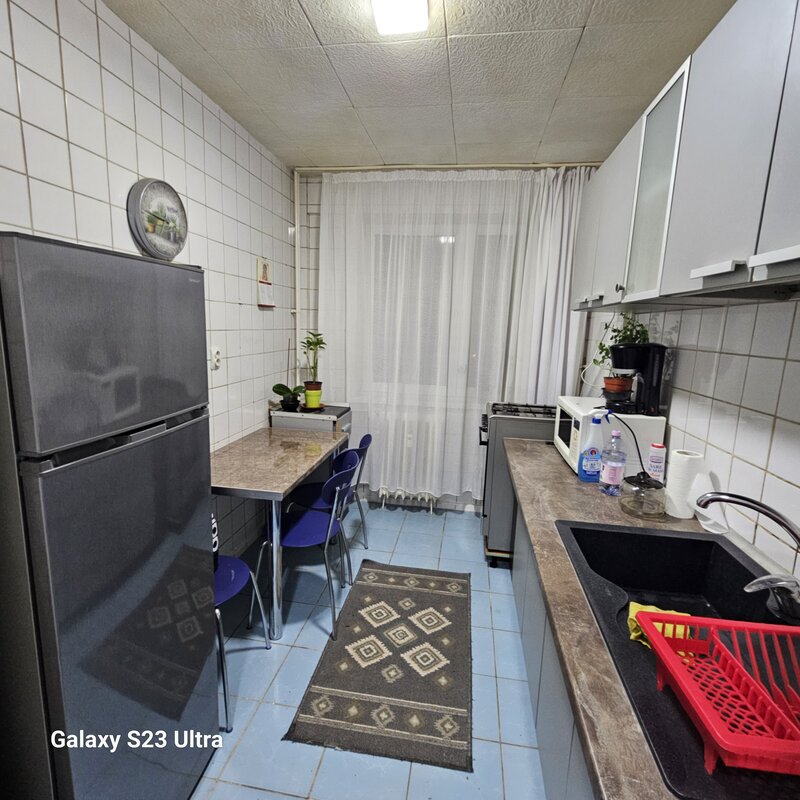 1 Decembrie 1918, bulevard, metrou.