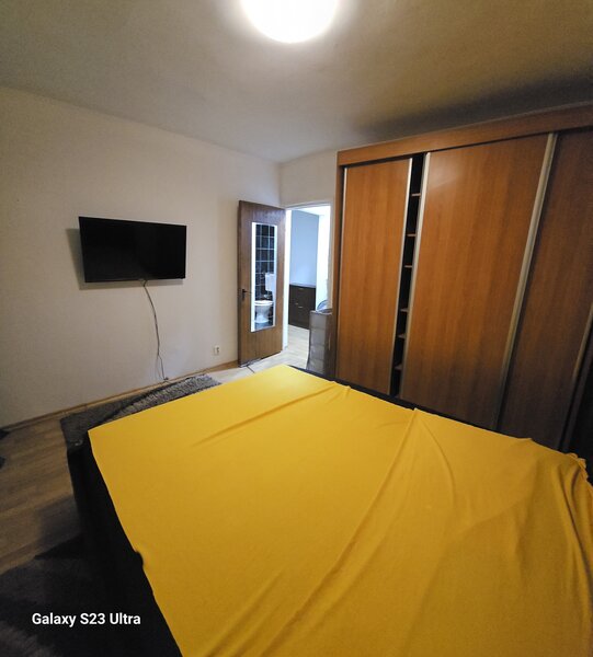 1 Decembrie 1918, bulevard, metrou.